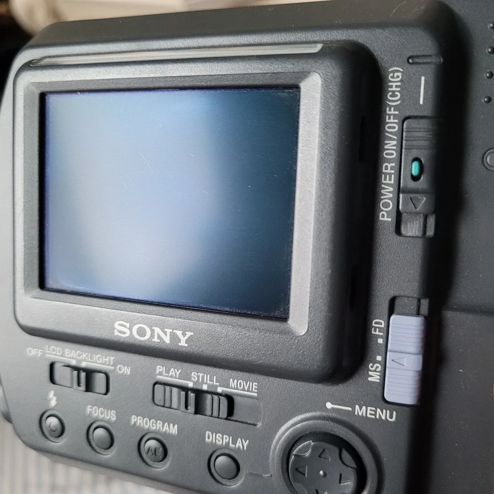 Vintage Sony Digital Mavica MVC-FD200 Camera Bundle - Complete in Box (CIB)